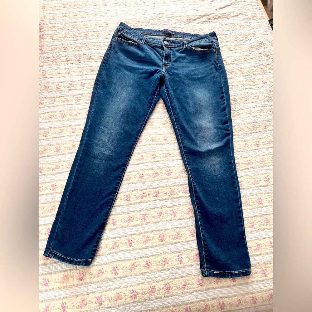 Red Label Levi’s, sz 17M, 535 Legging Style